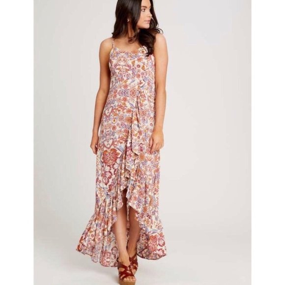 Altar'd State Dresses & Skirts - New Altar’d State High Low Ruffle Floral Dress